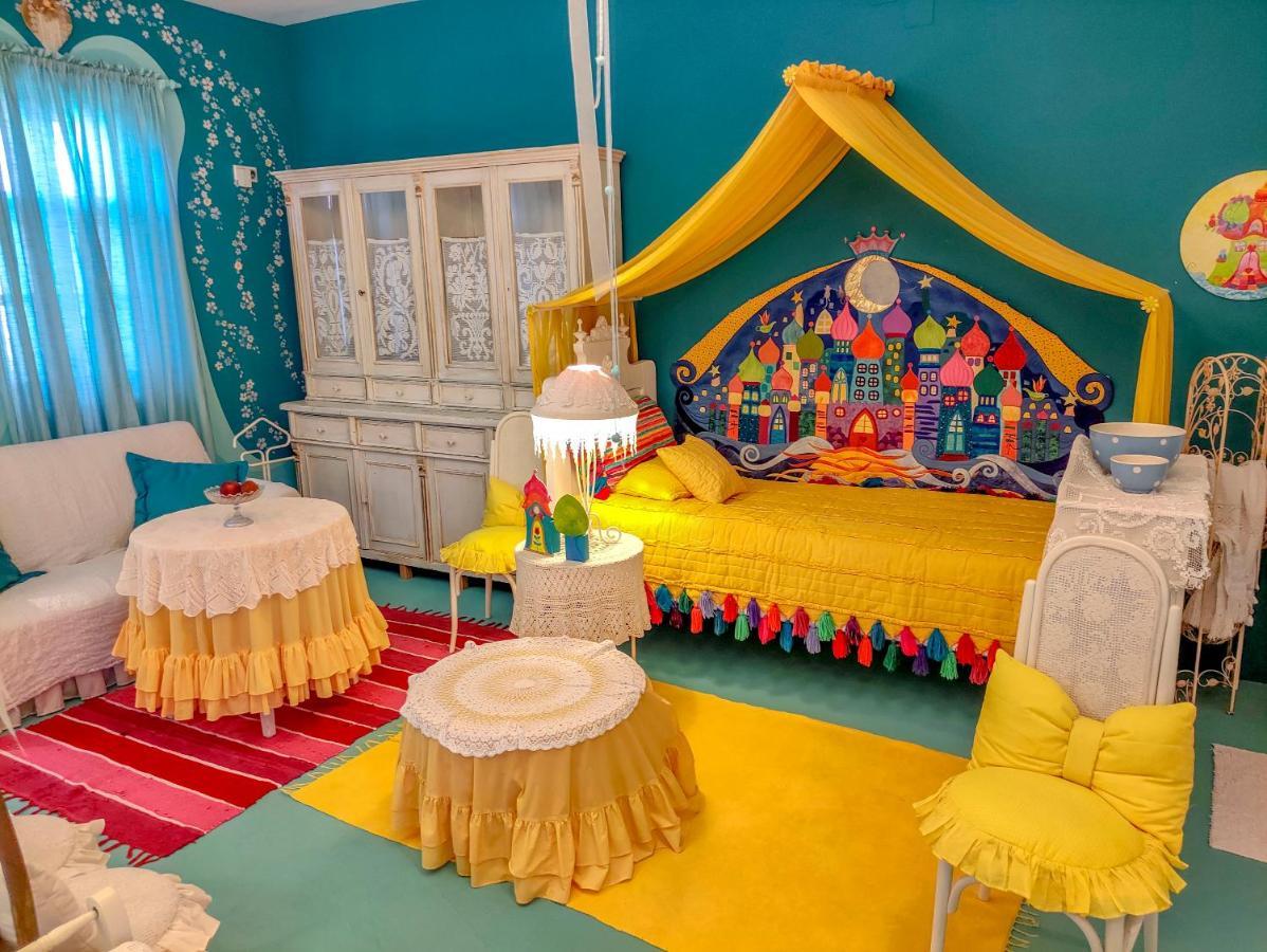 Feher Tulipan Apartman Hotel Debrecen Eksteriør billede