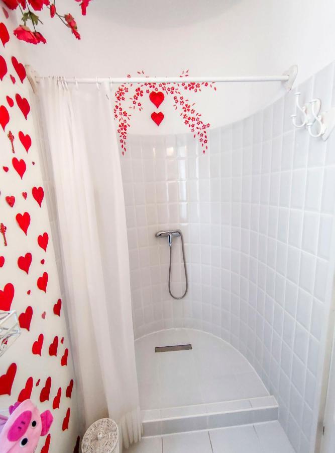 Feher Tulipan Apartman Hotel Debrecen Eksteriør billede
