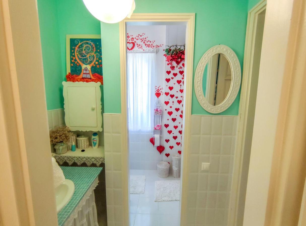 Feher Tulipan Apartman Hotel Debrecen Eksteriør billede