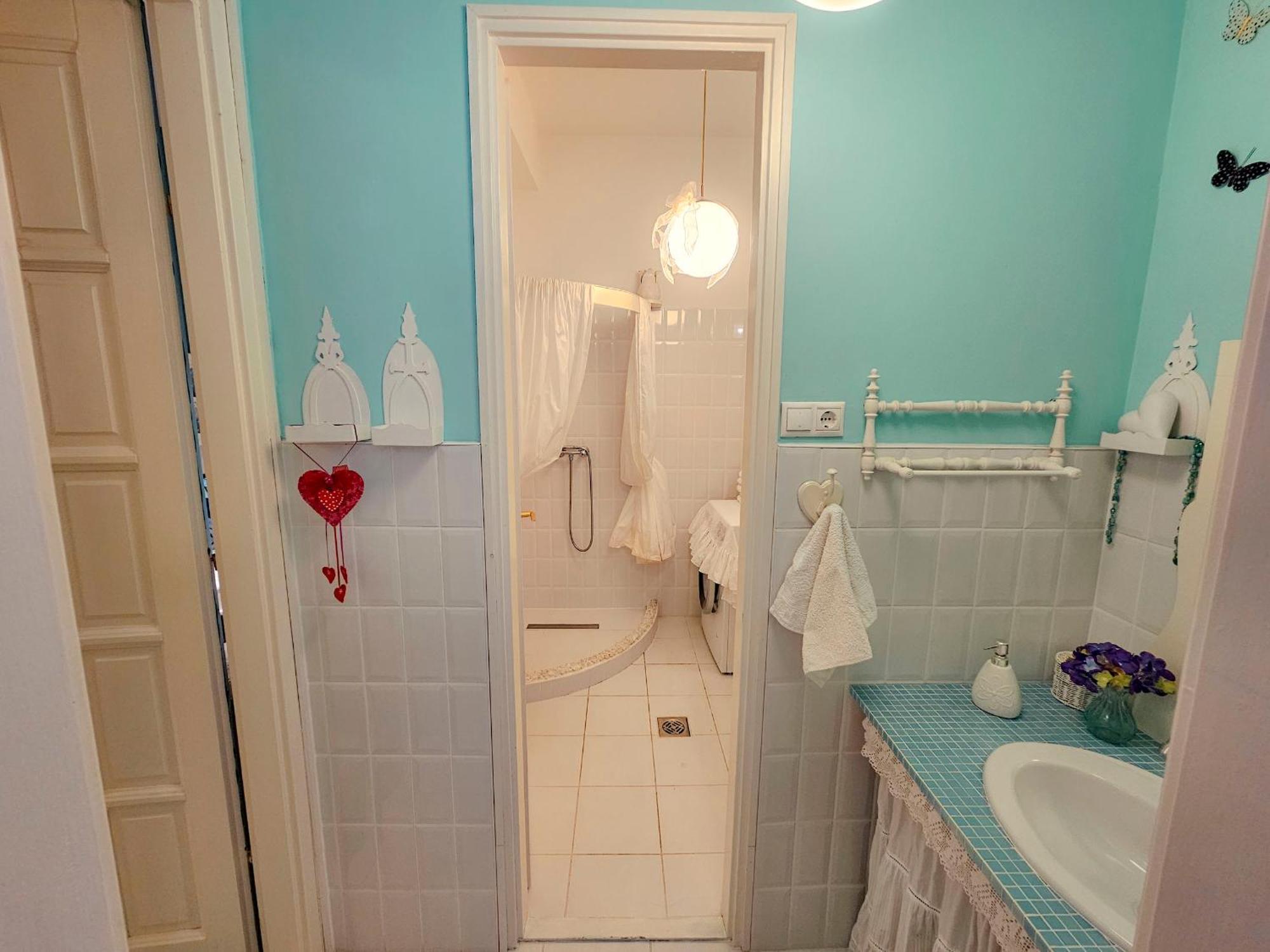Feher Tulipan Apartman Hotel Debrecen Eksteriør billede