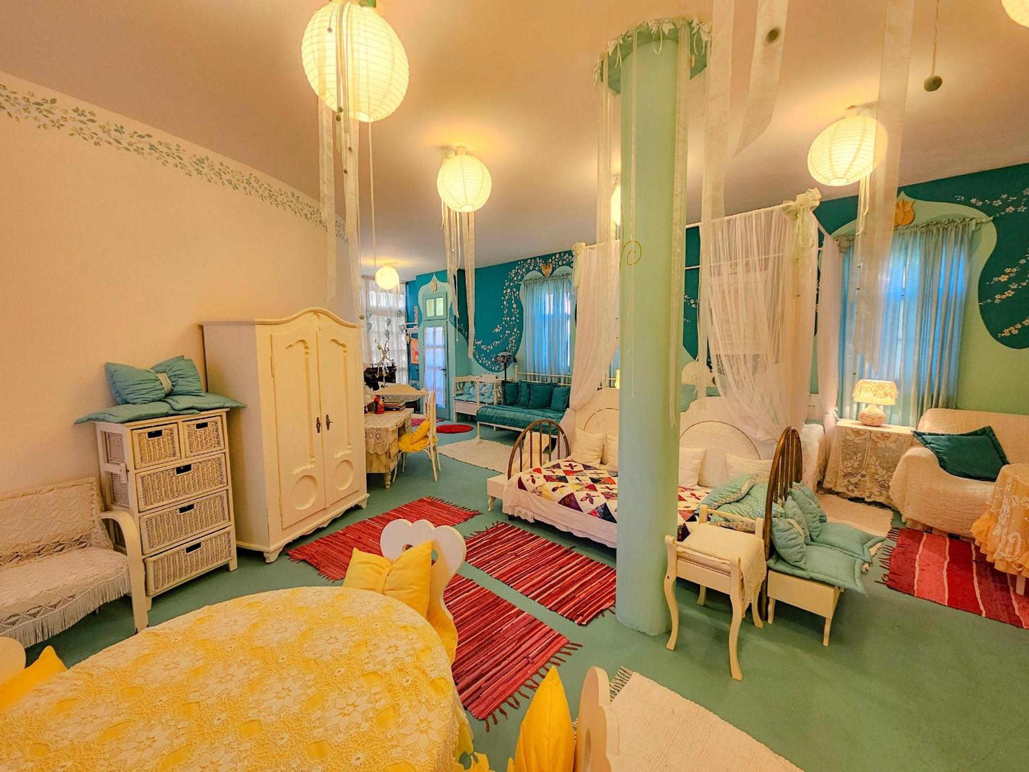 Feher Tulipan Apartman Hotel Debrecen Eksteriør billede