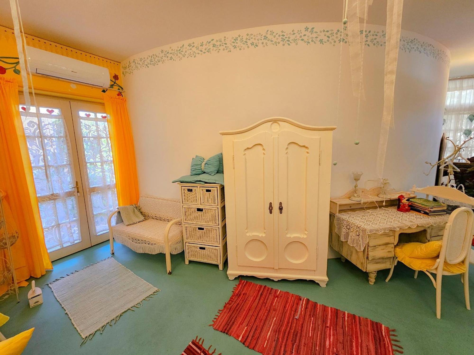 Feher Tulipan Apartman Hotel Debrecen Eksteriør billede